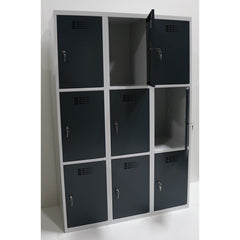 Metallschrank mit 9 Türen