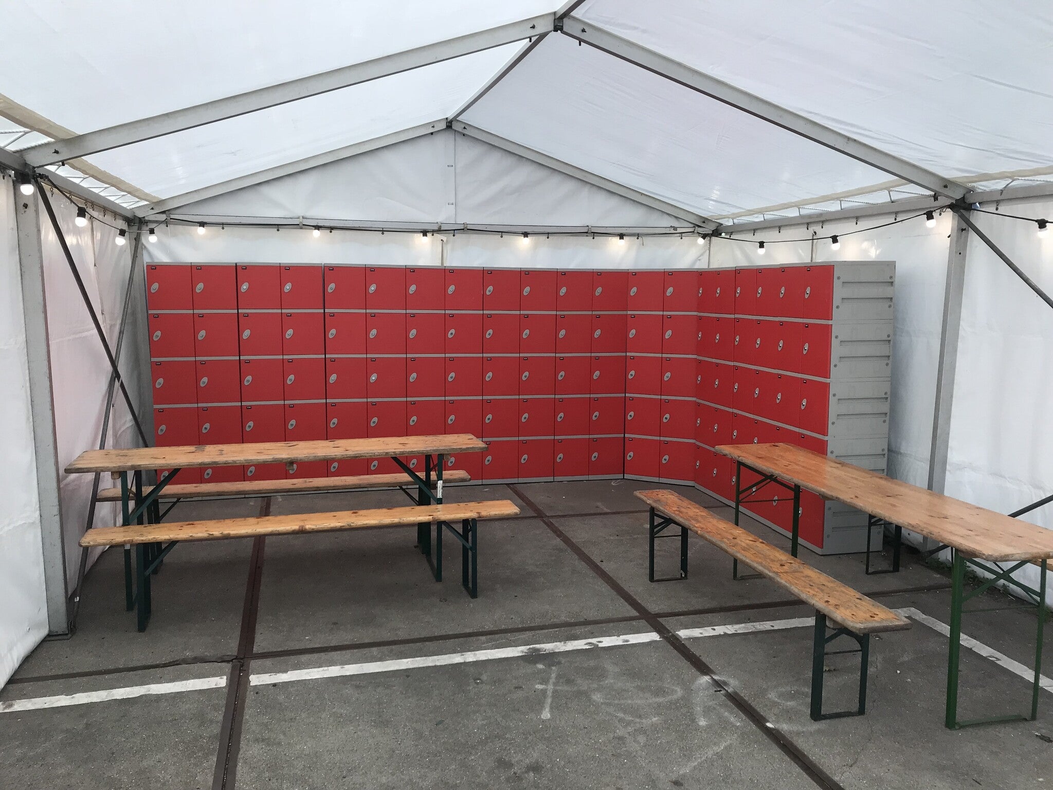 Kunststoffspind – Fünf Türen