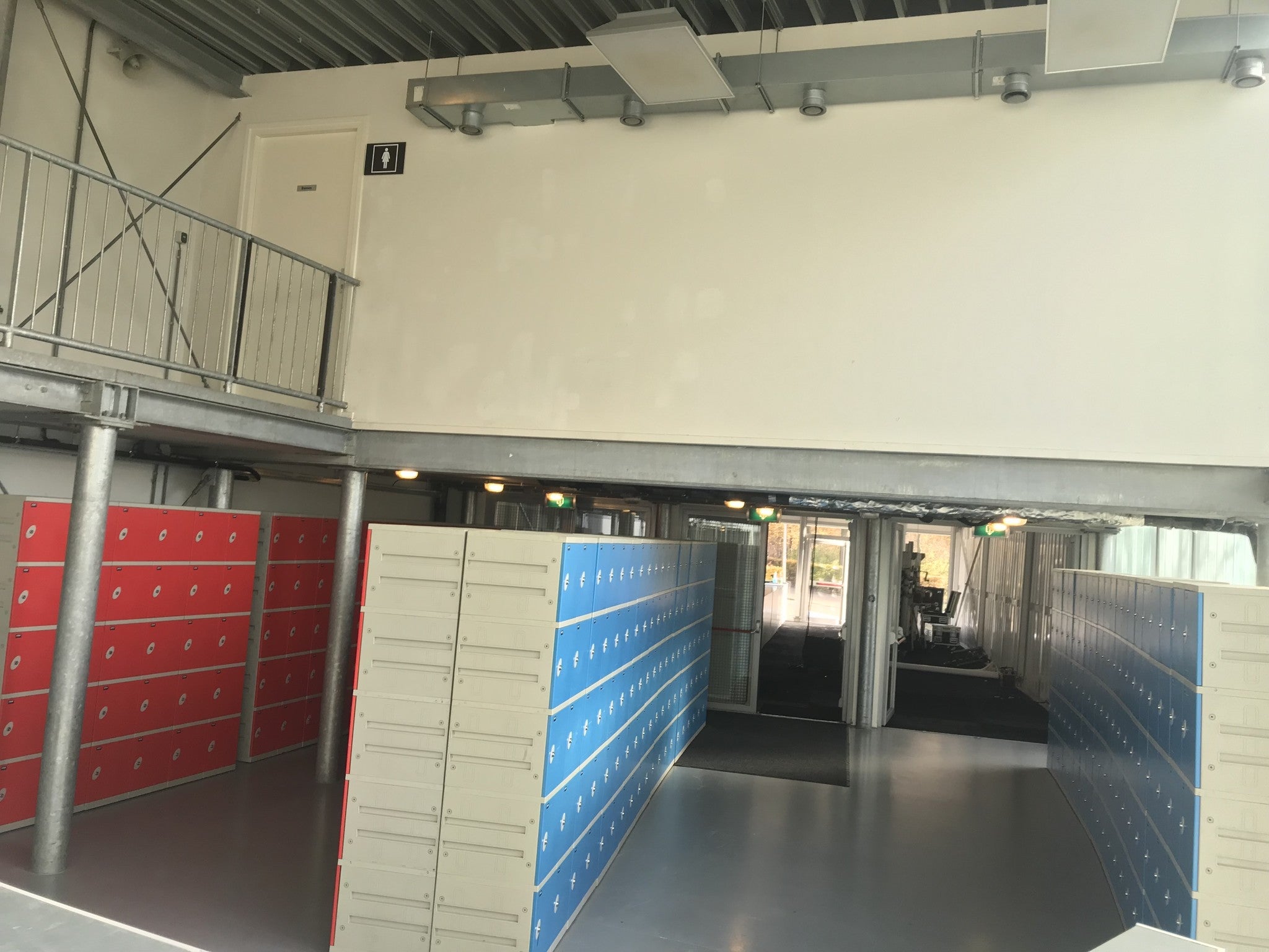 Mietschließfachschrank – 10 Türen
