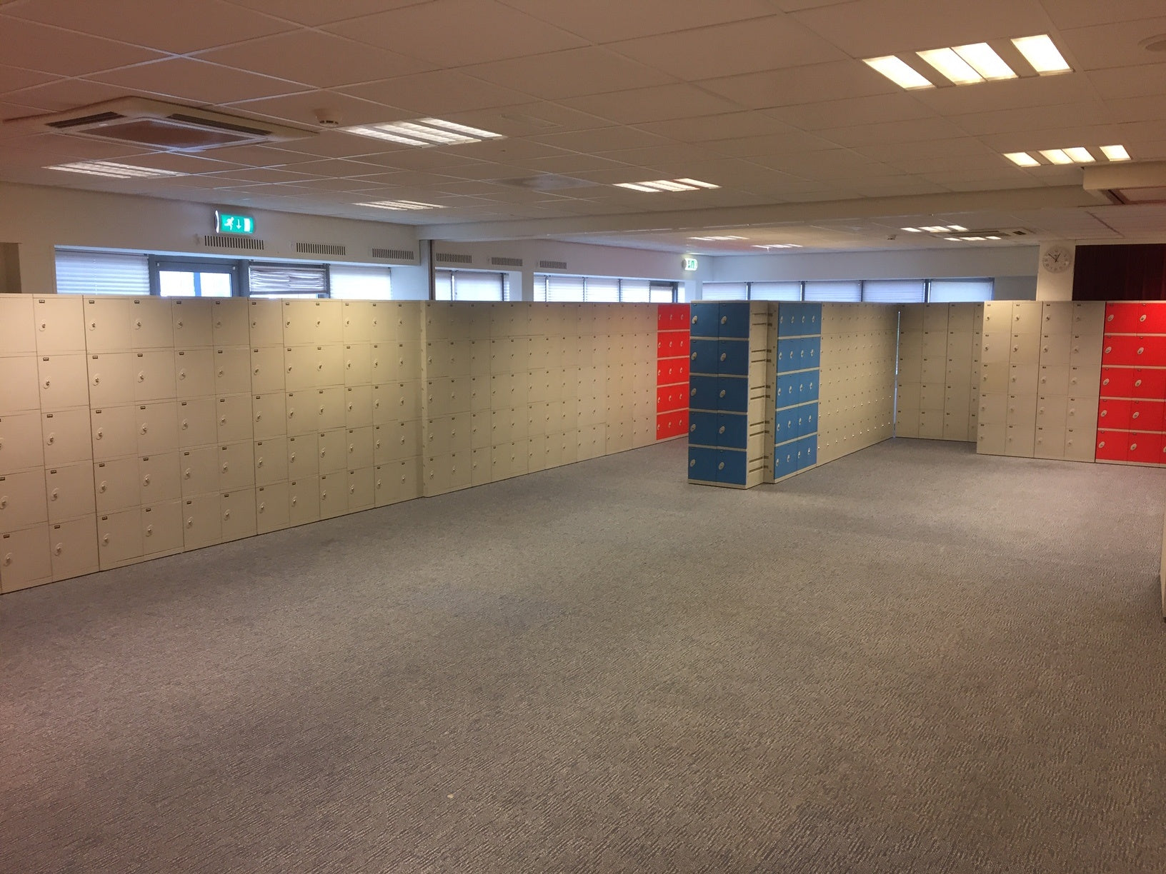 Mietschließfachschrank – 10 Türen